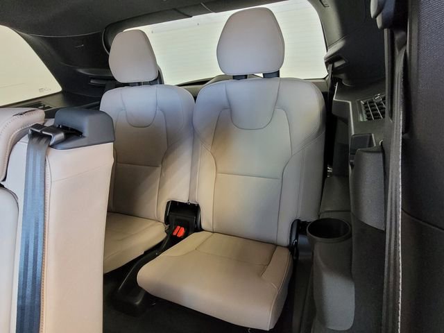 New 2026 Volvo XC90 B6 Plus w/ Protection Package Premier AWD/4WD image 10