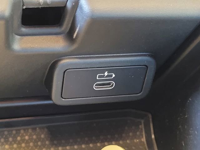 Used 2025 BMW M4 xDrive Competition w/ Carbon Package image 16