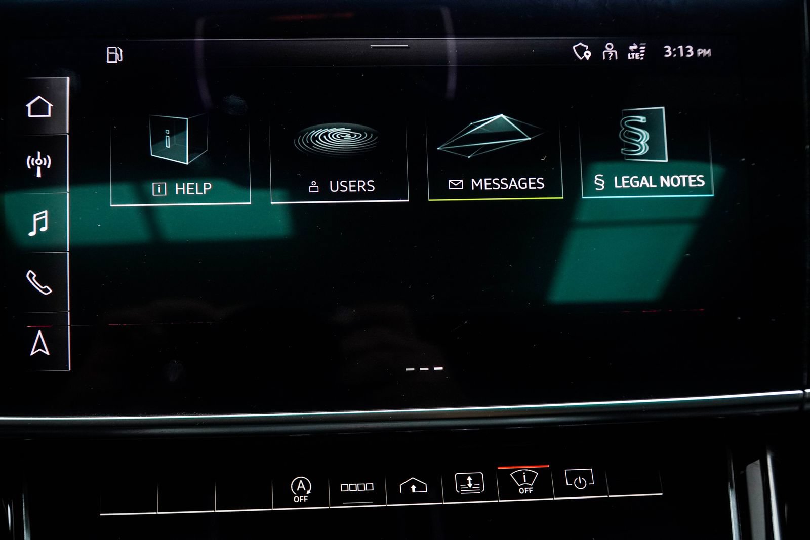 Used 2021 Audi A8 L 4.0T w/ Executive Plus Package AWD/4WD image 30
