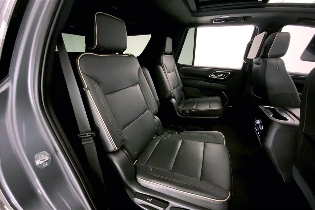 Used 2021 GMC Yukon SLT w/ SLT Luxury Plus Package AWD/4WD image 15
