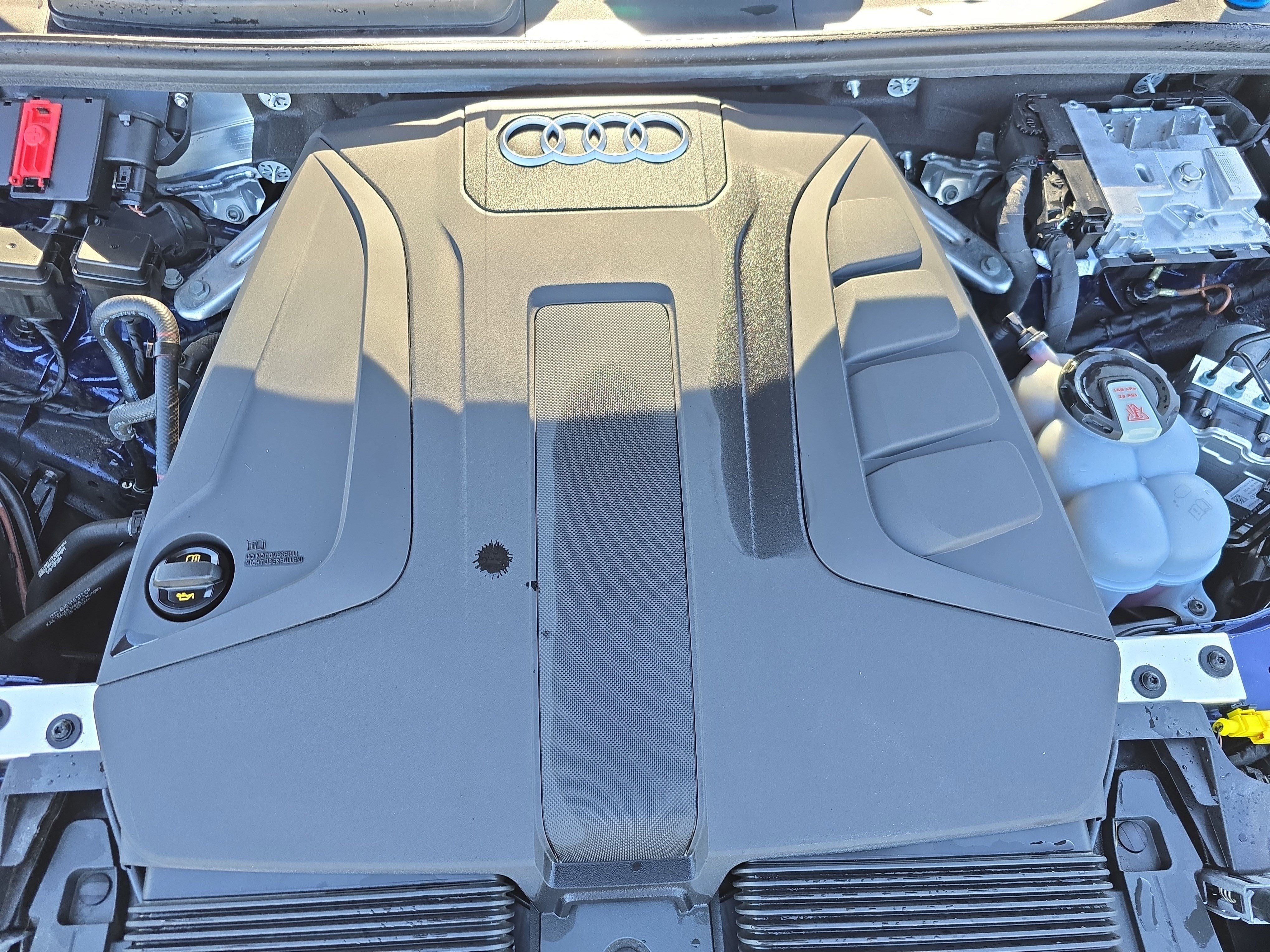 Used 2023 Audi Q7 2.0T Premium w/ Towing Package image 29