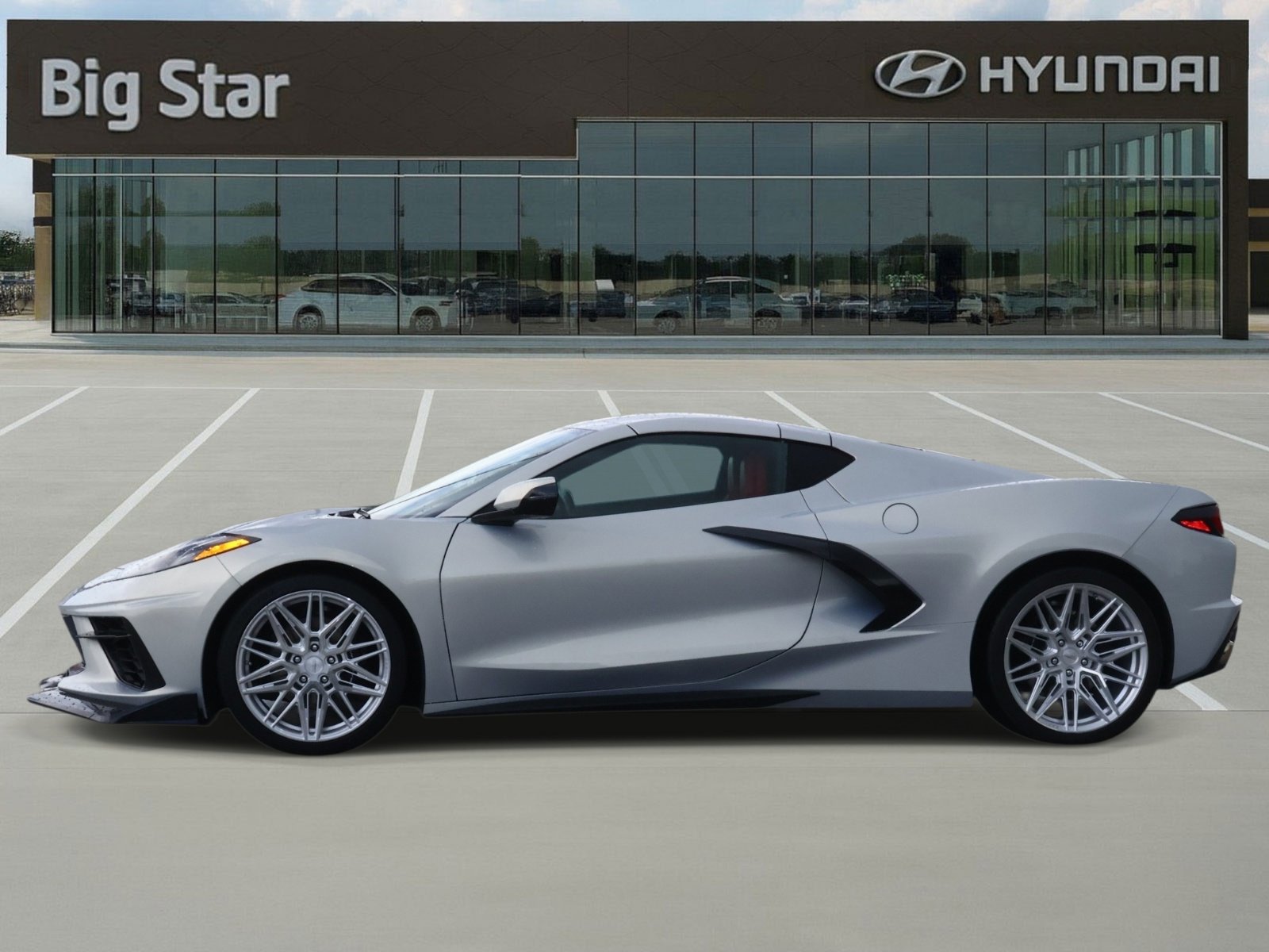 Used 2021 Chevrolet Corvette Stingray Coupe w/ 1LT RWD image 2