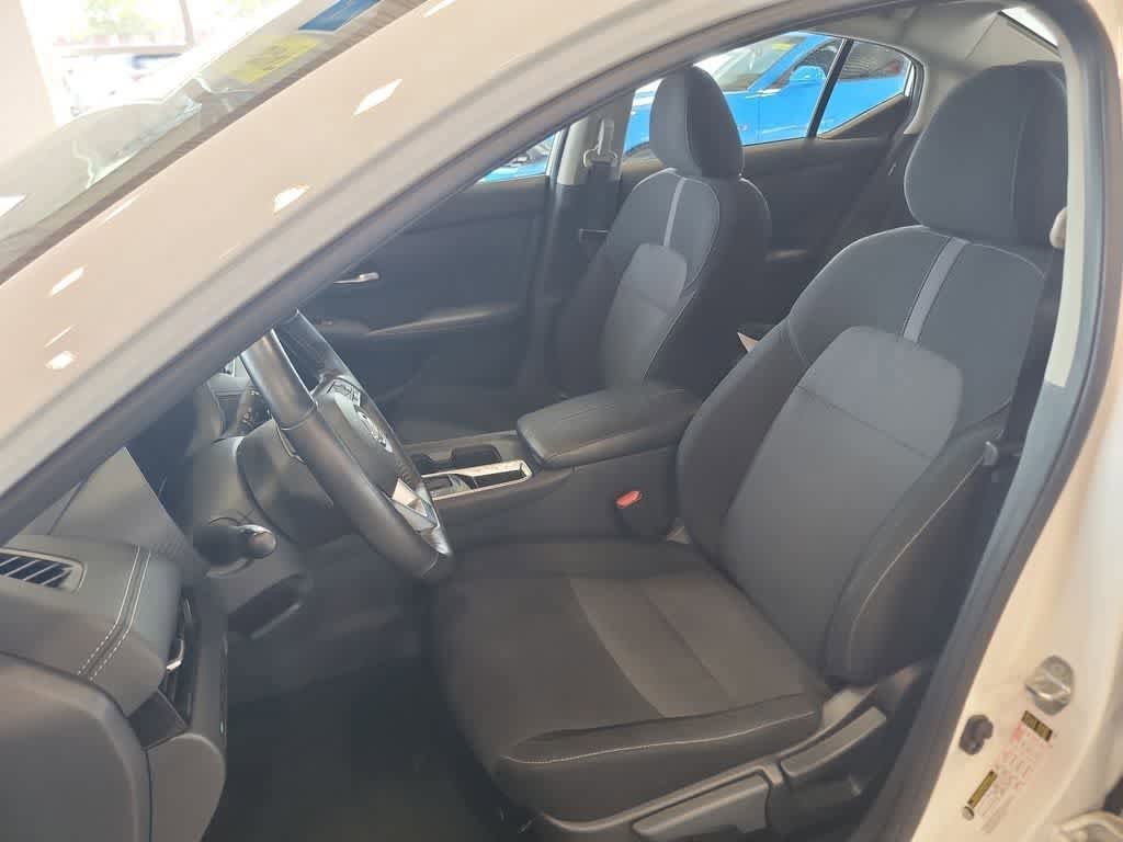 Used 2025 Nissan Sentra SV w/ All-Weather Package FWD image 42