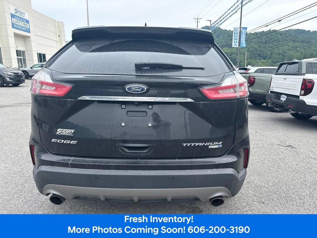 Used 2019 Ford Edge Titanium w/ Equipment Group 301A AWD/4WD image 7