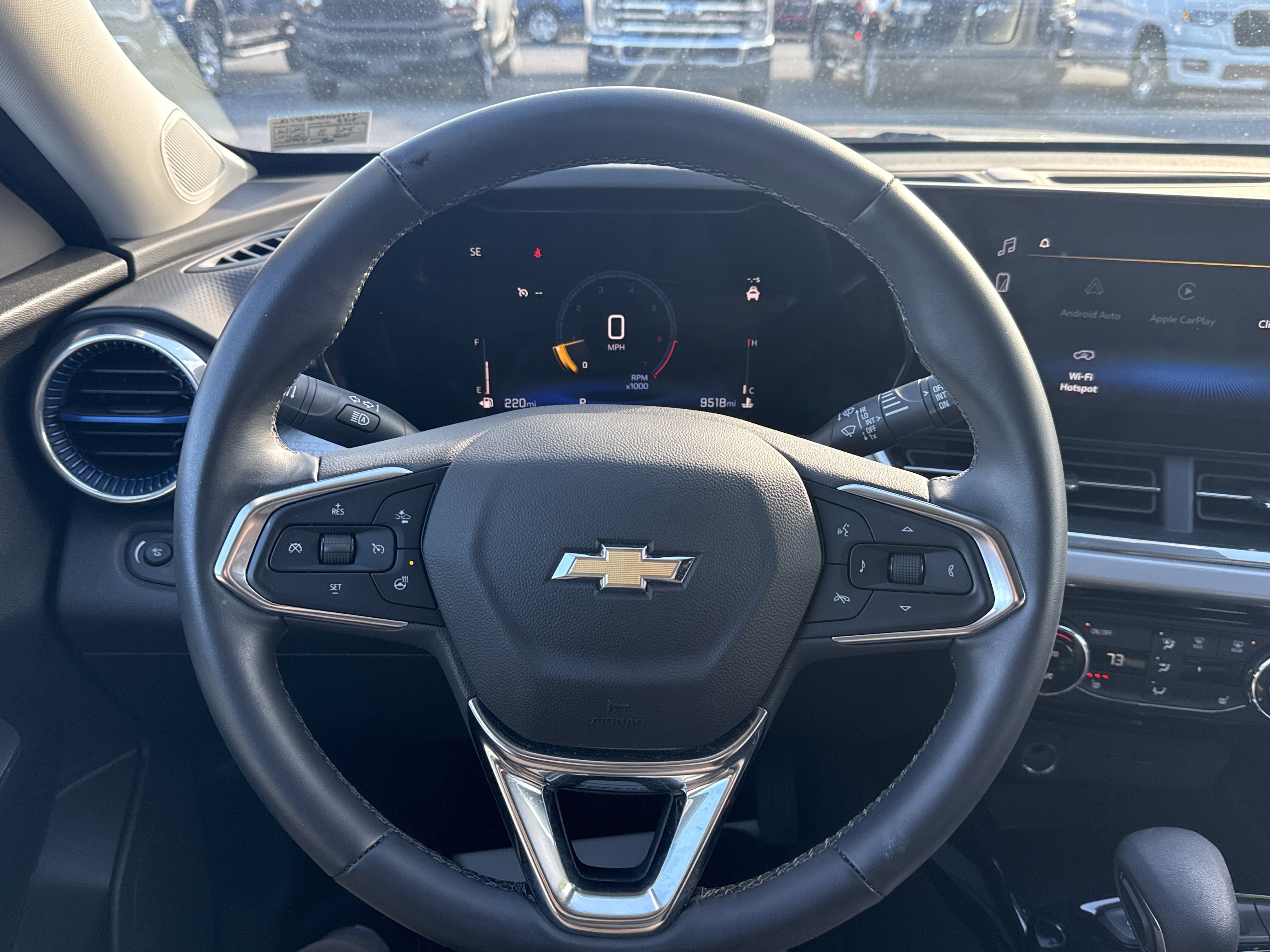 Used 2025 Chevrolet Trax LT w/ LT Convenience Package image 18