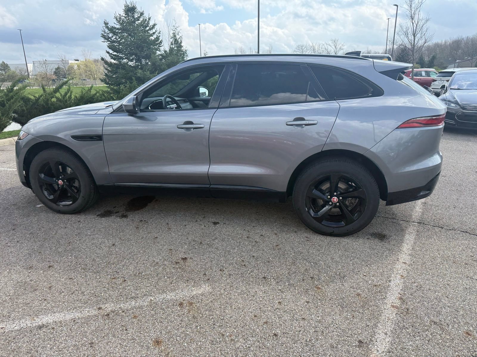 Used 2022 Jaguar F-PACE S image 8