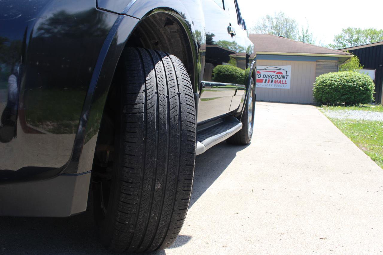 Used 2013 Nissan Armada Platinum image 50
