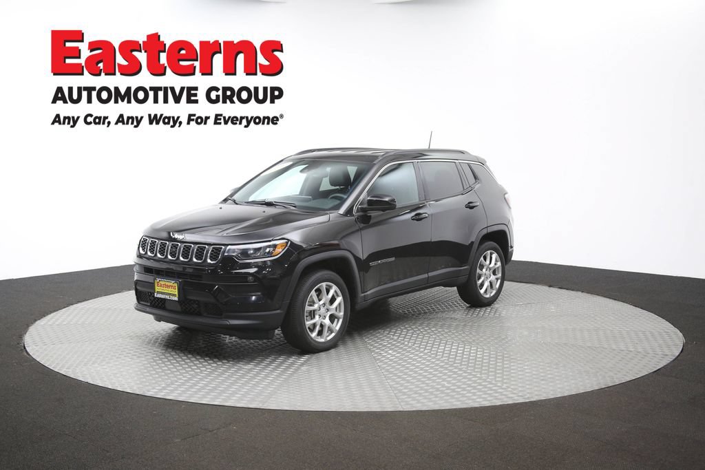 Used 2024 Jeep Compass Latitude AWD/4WD image 54