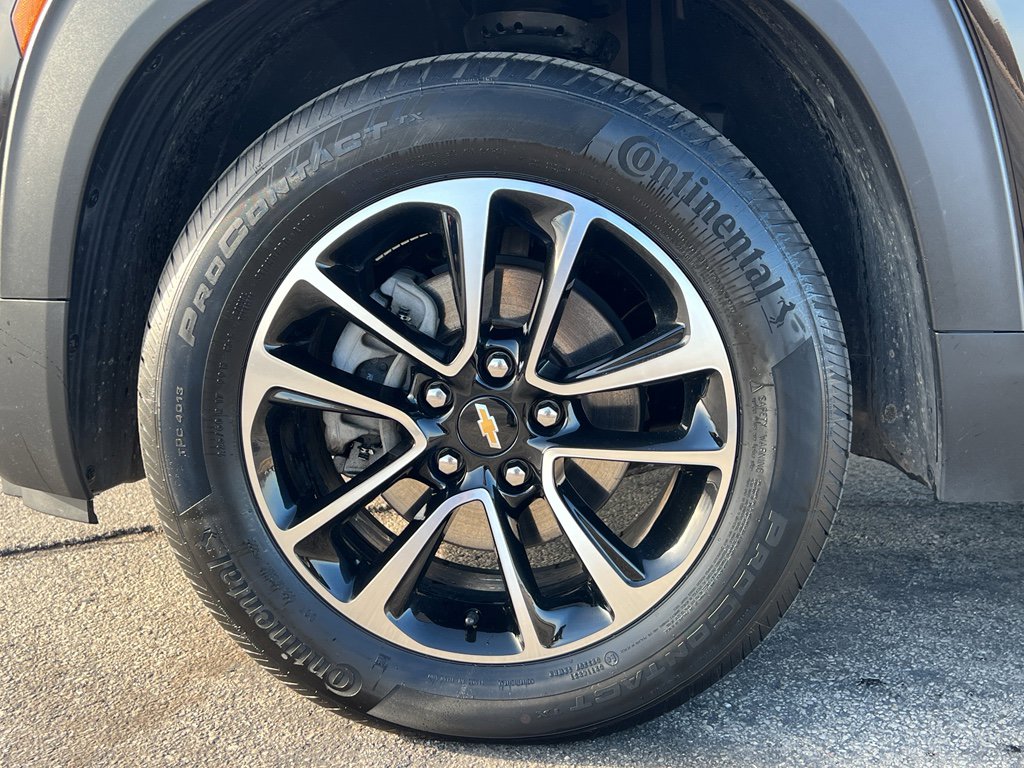 Used 2024 Chevrolet TrailBlazer LT w/ LT Cold Weather Package image 9