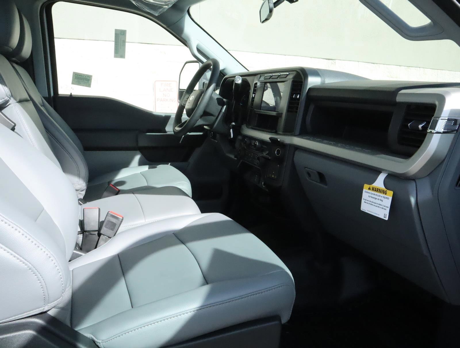 Used 2024 Ford F450 XL w/ XL Chrome Package image 21