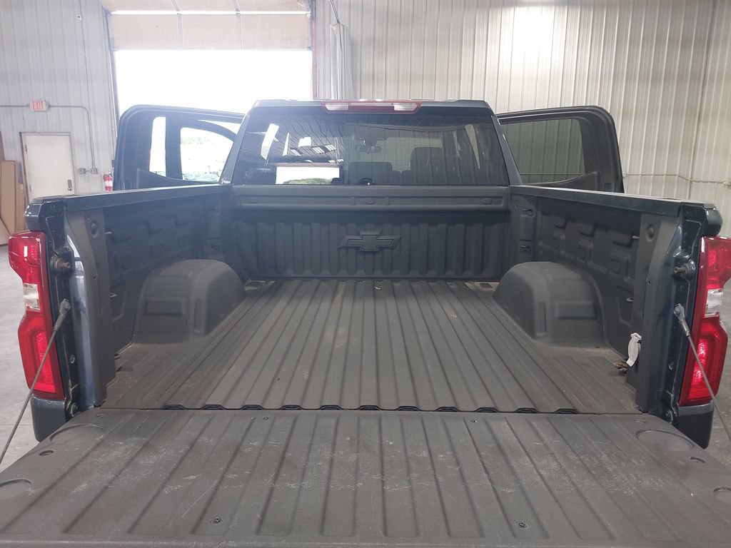 Used 2021 Chevrolet Silverado 1500 Custom w/ LPO, Dark Essentials Package AWD/4WD image 12