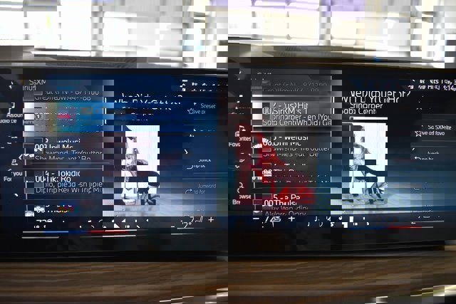 New 2026 BMW X5 xDrive50e image 29