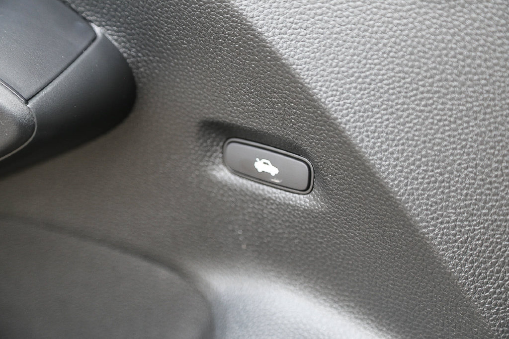 Used 2025 Honda Civic LX image 50