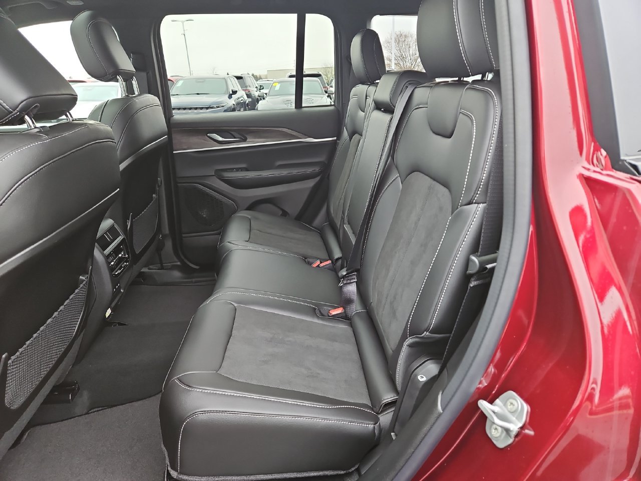 New 2026 Jeep Grand Cherokee Altitude AWD/4WD image 13