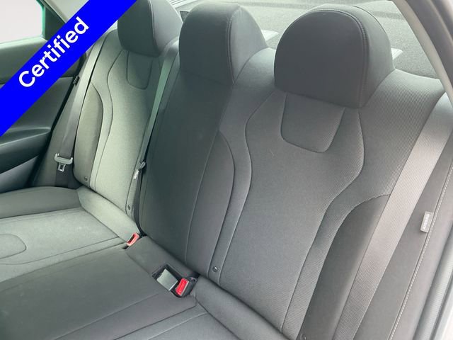 Certified 2025 Hyundai Elantra SE FWD image 14