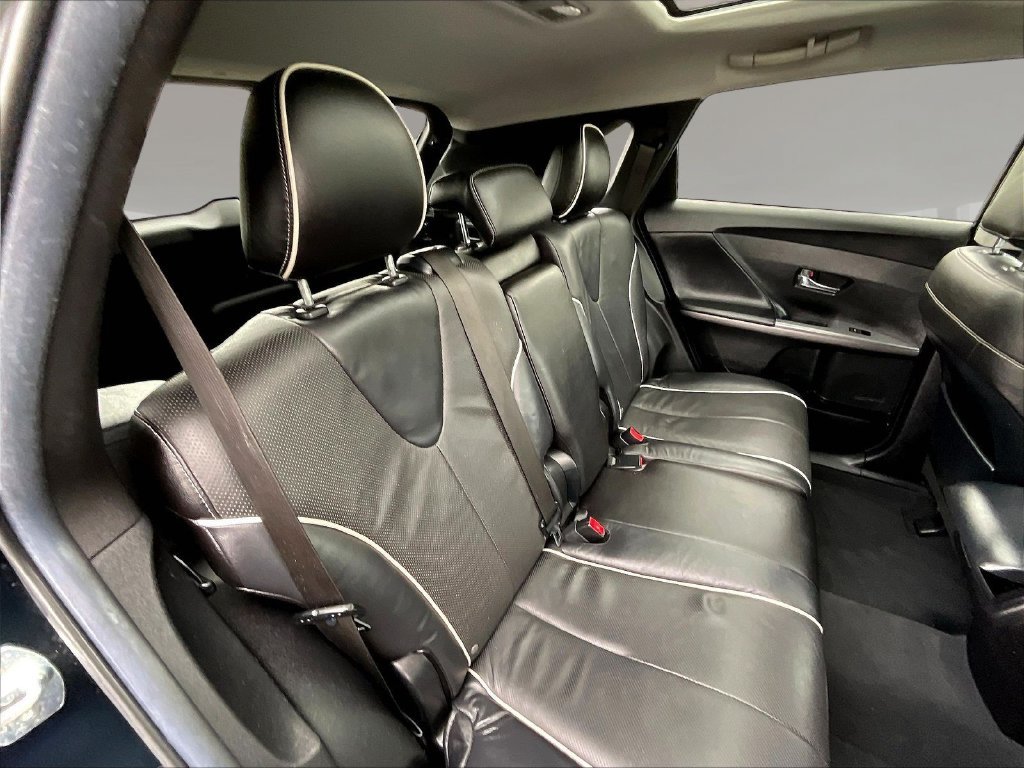 Used 2015 Toyota Venza XLE AWD/4WD image 25
