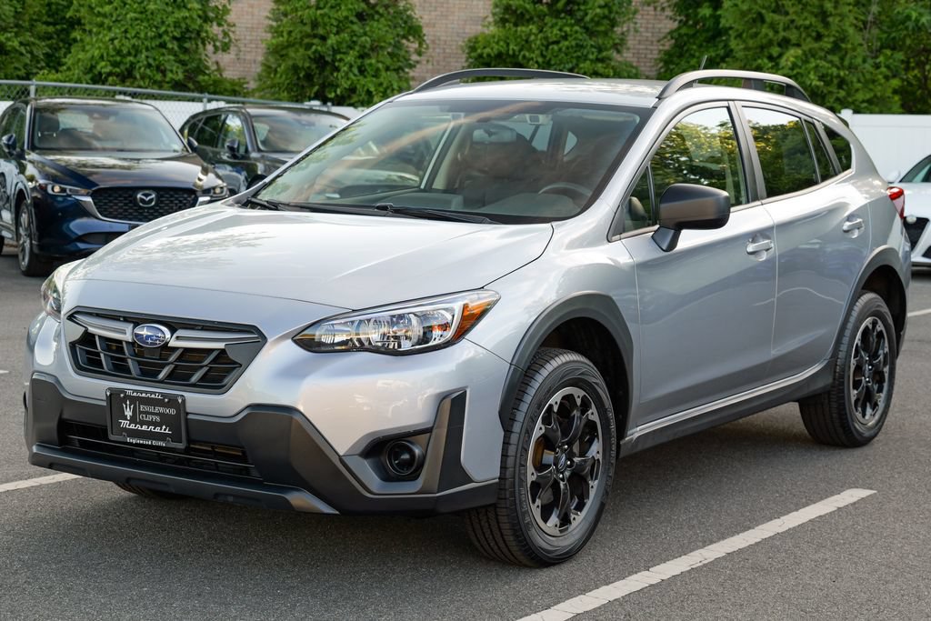 Used 2023 Subaru Crosstrek 2.0i AWD/4WD image 3