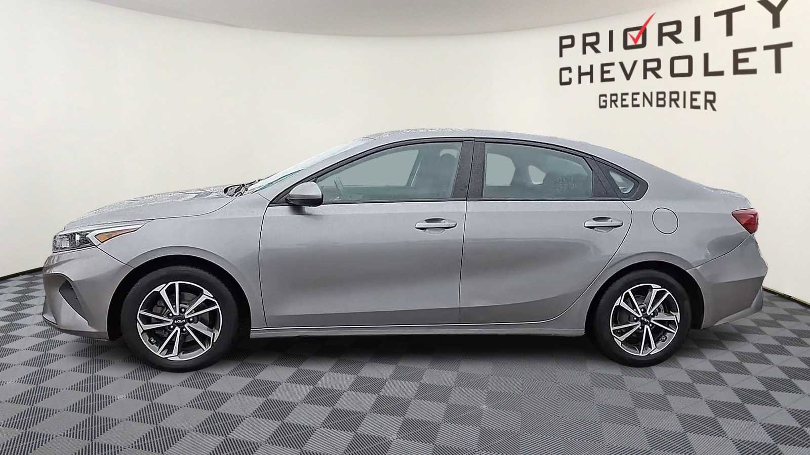 Used 2022 Kia Forte LXS image 5
