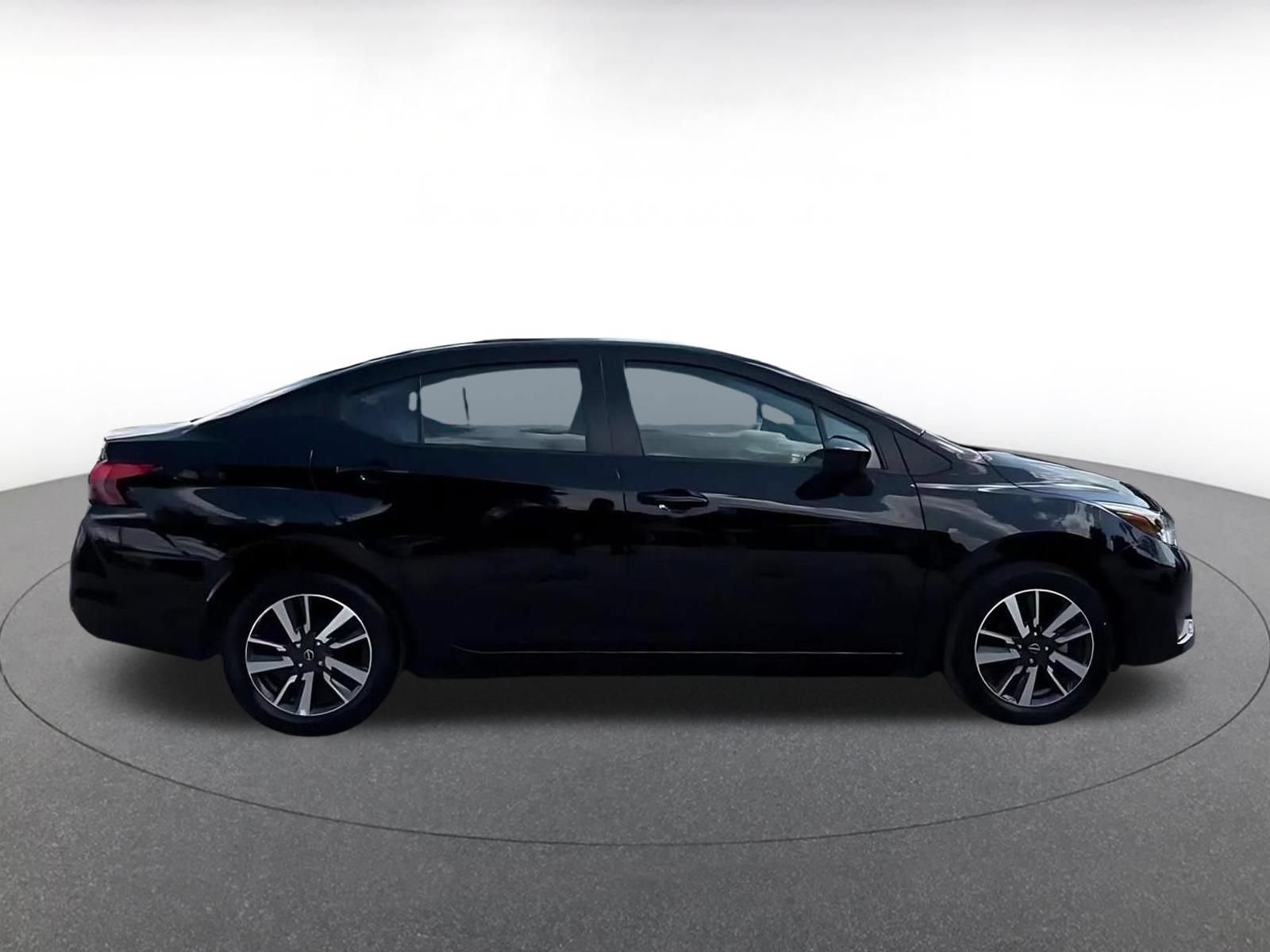 Used 2025 Nissan Versa SV FWD image 16