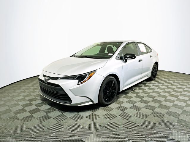 Certified 2024 Toyota Corolla LE image 4