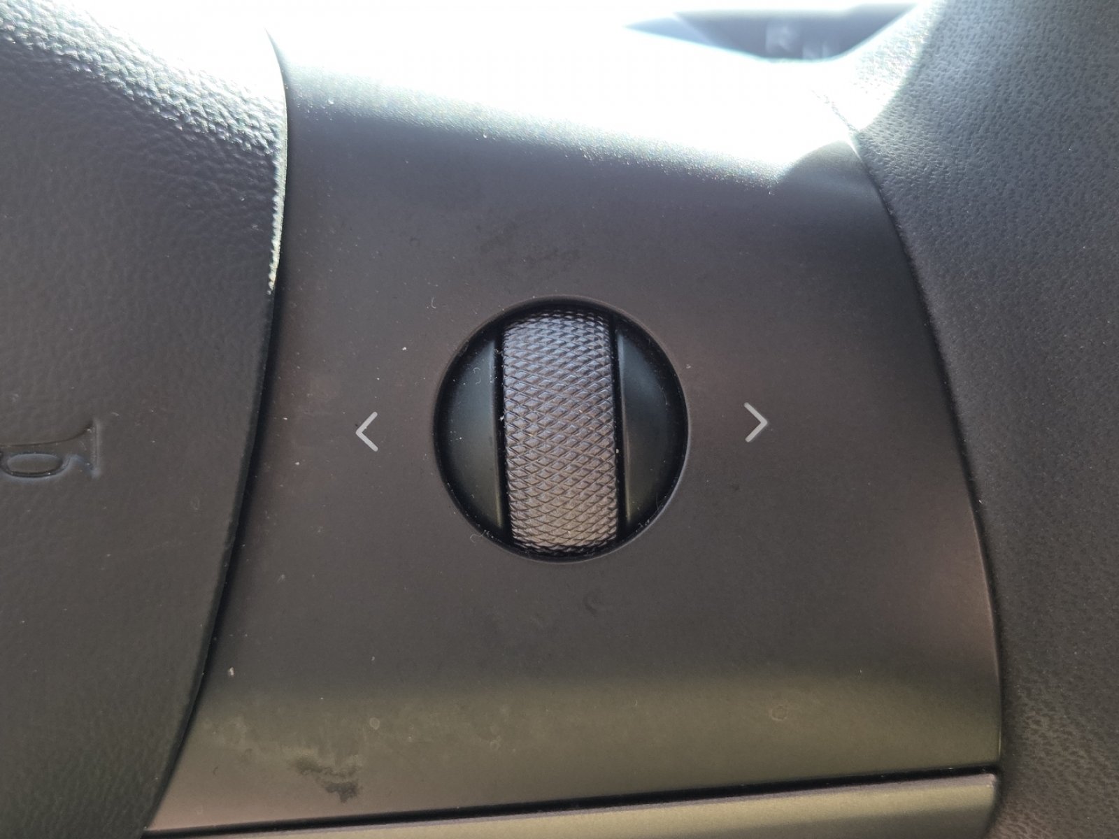 Used 2024 Tesla Model Y Long Range AWD/4WD image 9