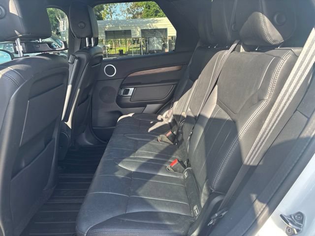 Used 2019 Land Rover Discovery HSE AWD/4WD image 10