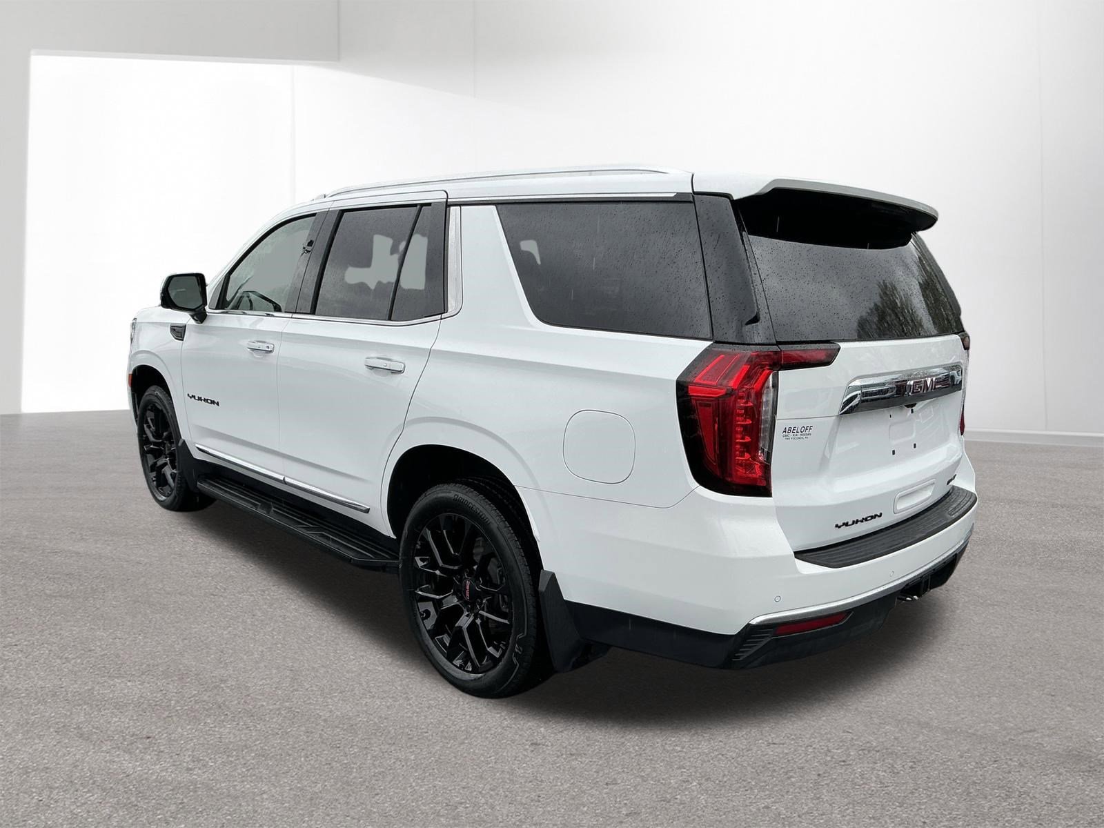 Used 2023 GMC Yukon SLT w/ SLT Premium Package AWD/4WD image 10