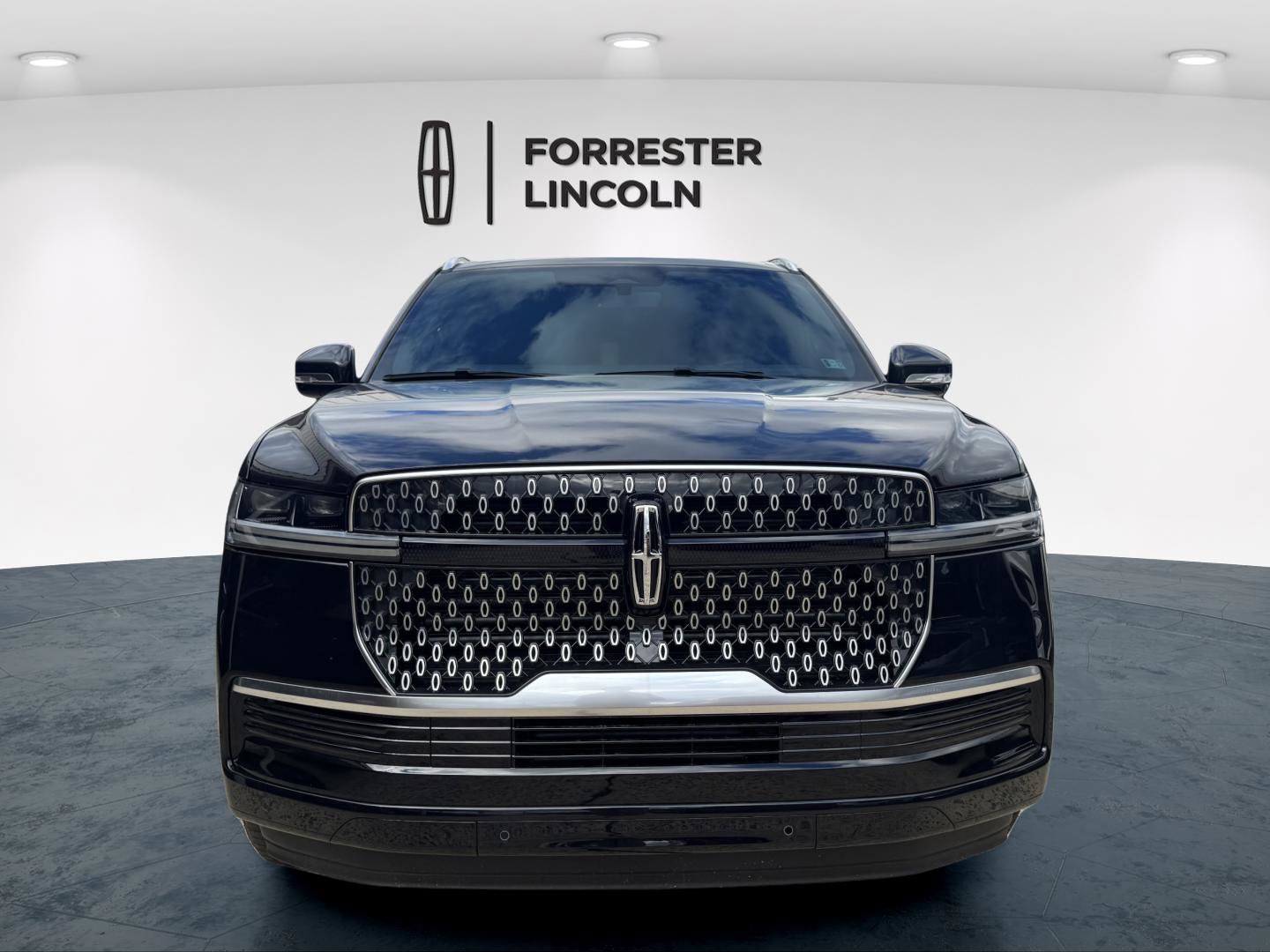 New 2026 Lincoln Navigator Reserve image 8