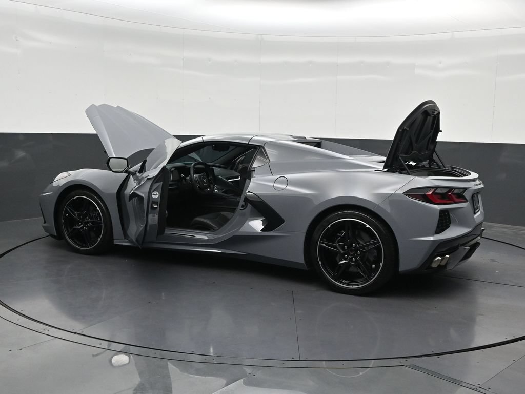 Used 2024 Chevrolet Corvette Stingray Convertible w/ 1LT RWD image 33