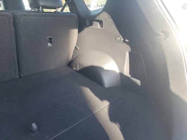 Used 2023 Hyundai Santa Fe SEL w/ Premium Package image 31