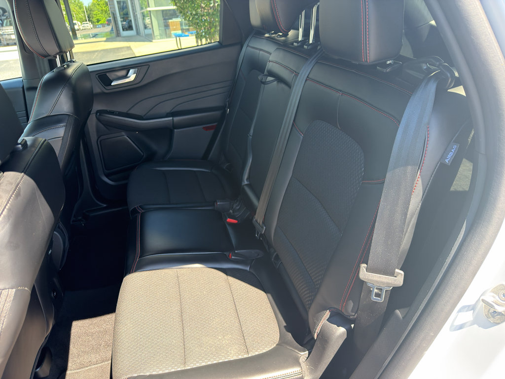 Used 2025 Ford Escape ST-Line FWD image 15