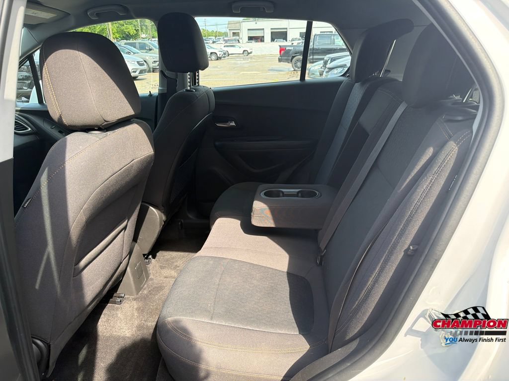 Used 2018 Chevrolet Trax LS AWD/4WD image 20