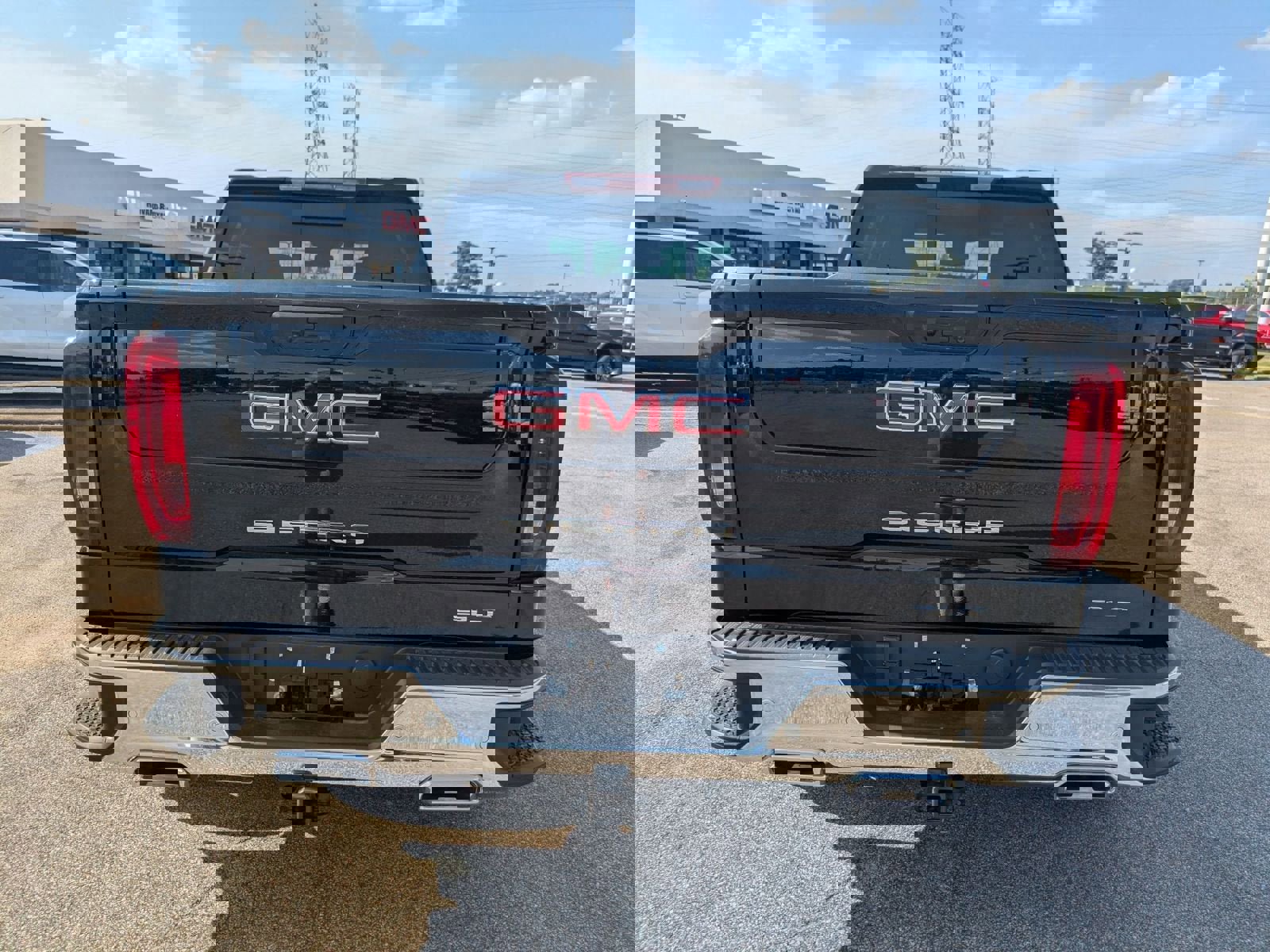 New 2025 GMC Sierra 1500 SLT w/ SLT Premium Plus Package image 5