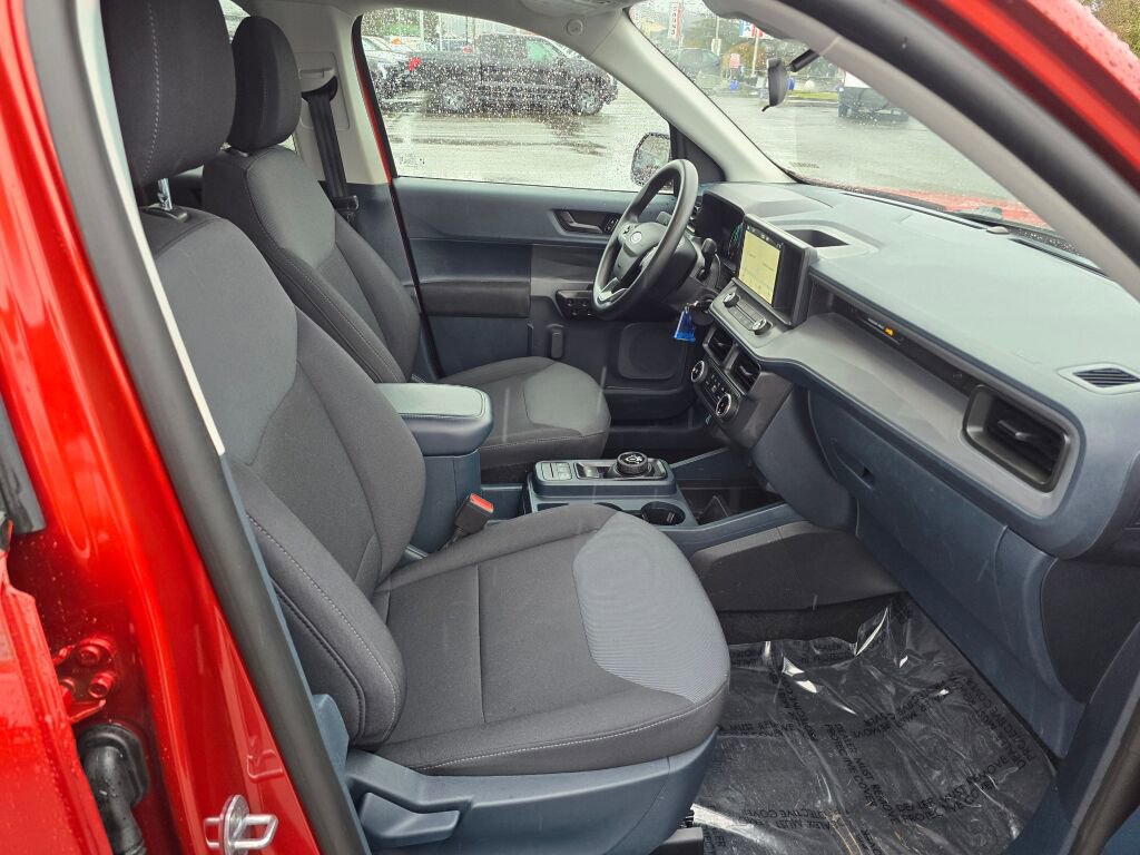 Used 2024 Ford Maverick XL image 11