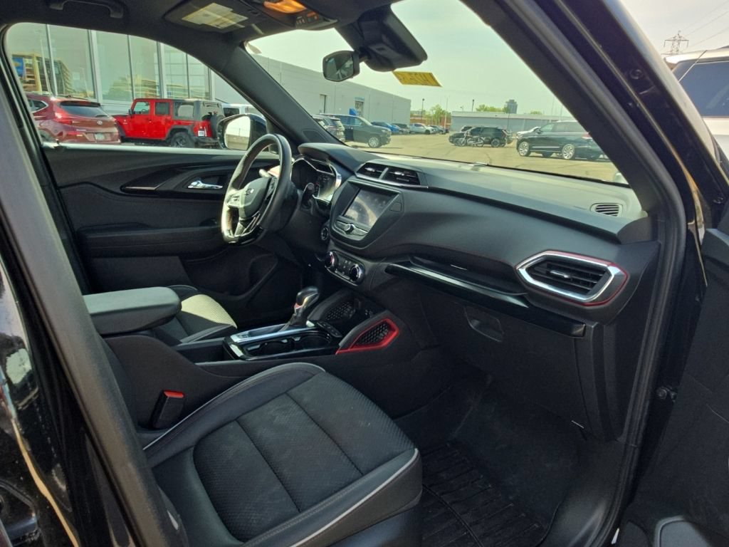 Used 2022 Chevrolet TrailBlazer RS AWD/4WD image 15