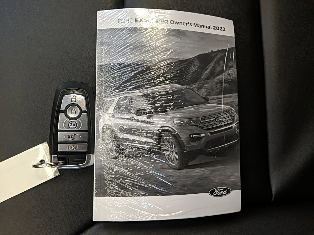 Used 2023 Ford Explorer XLT w/ Equipment Group 202A image 30