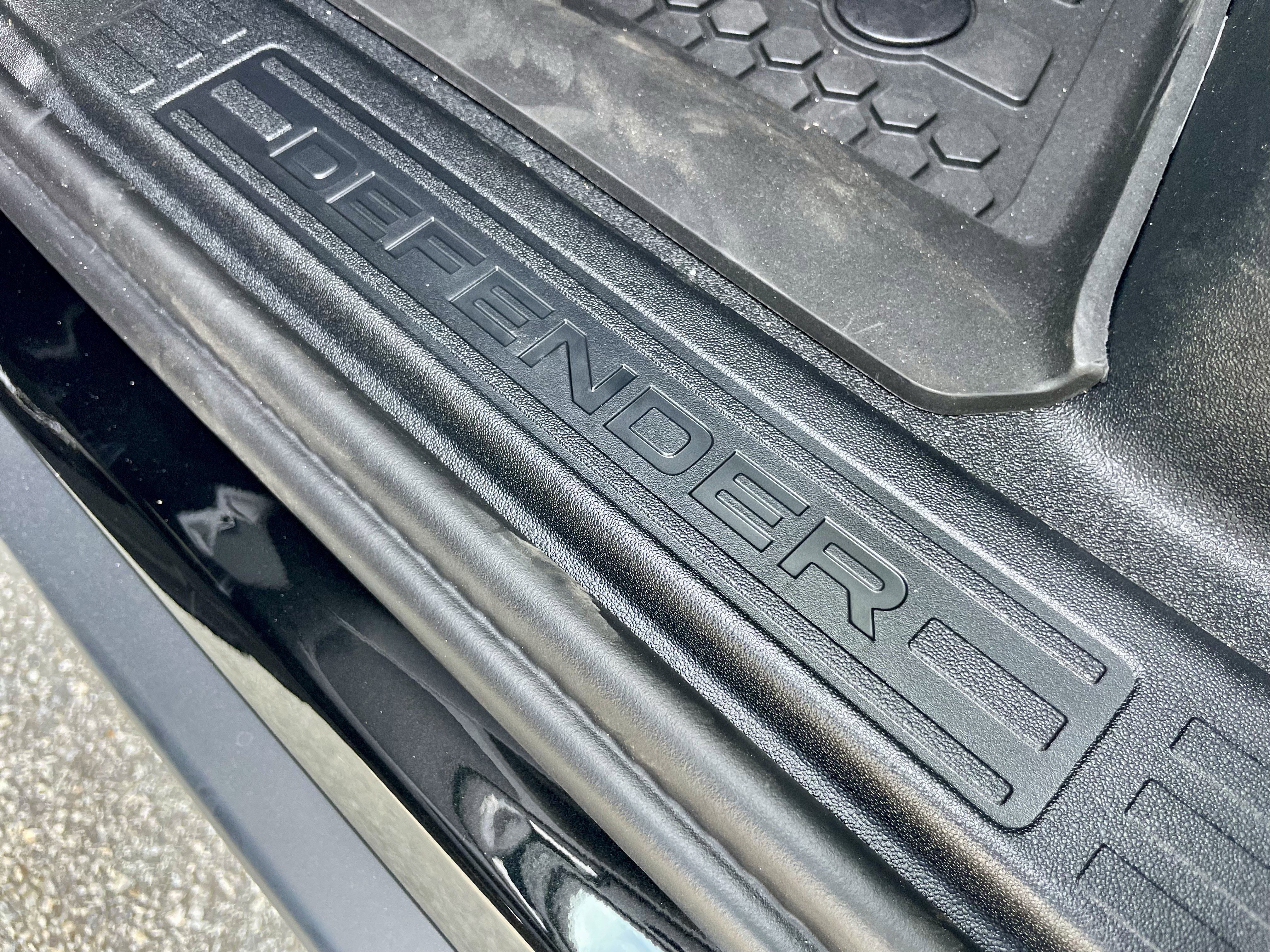 New 2026 Land Rover Defender 110 X-Dynamic SE image 37