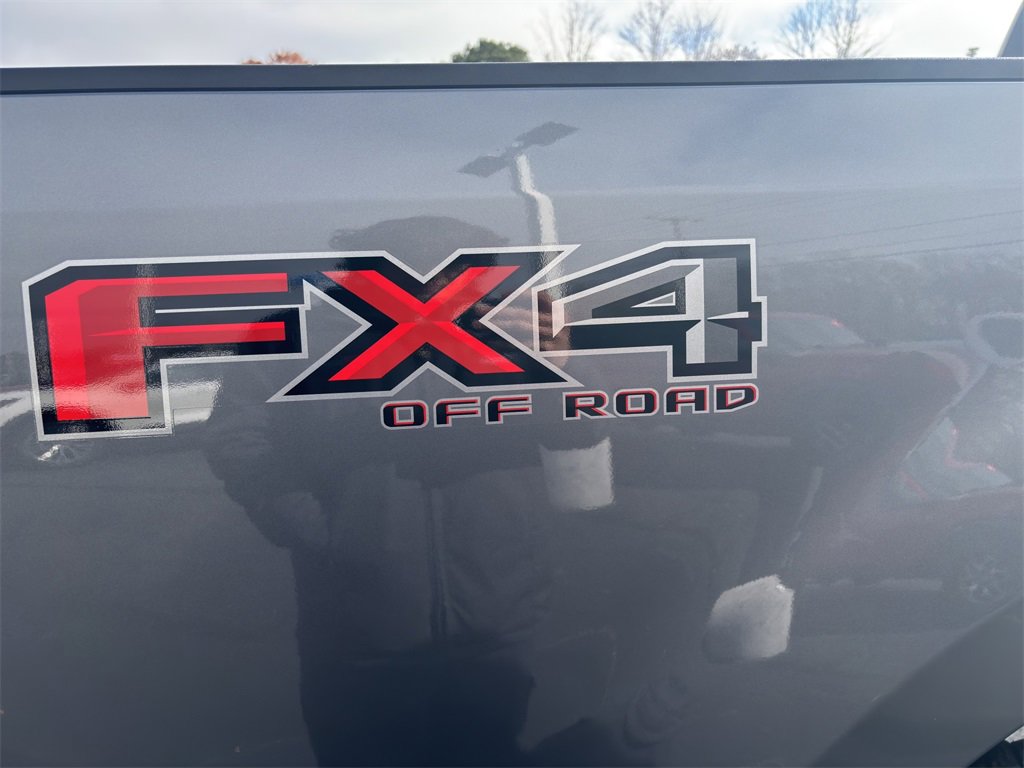 Certified 2022 Ford F350 Lariat w/ Lariat Value Package image 12