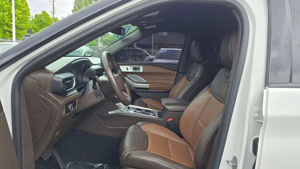 Used 2023 Ford Explorer King Ranch w/ Technology Package AWD/4WD image 21