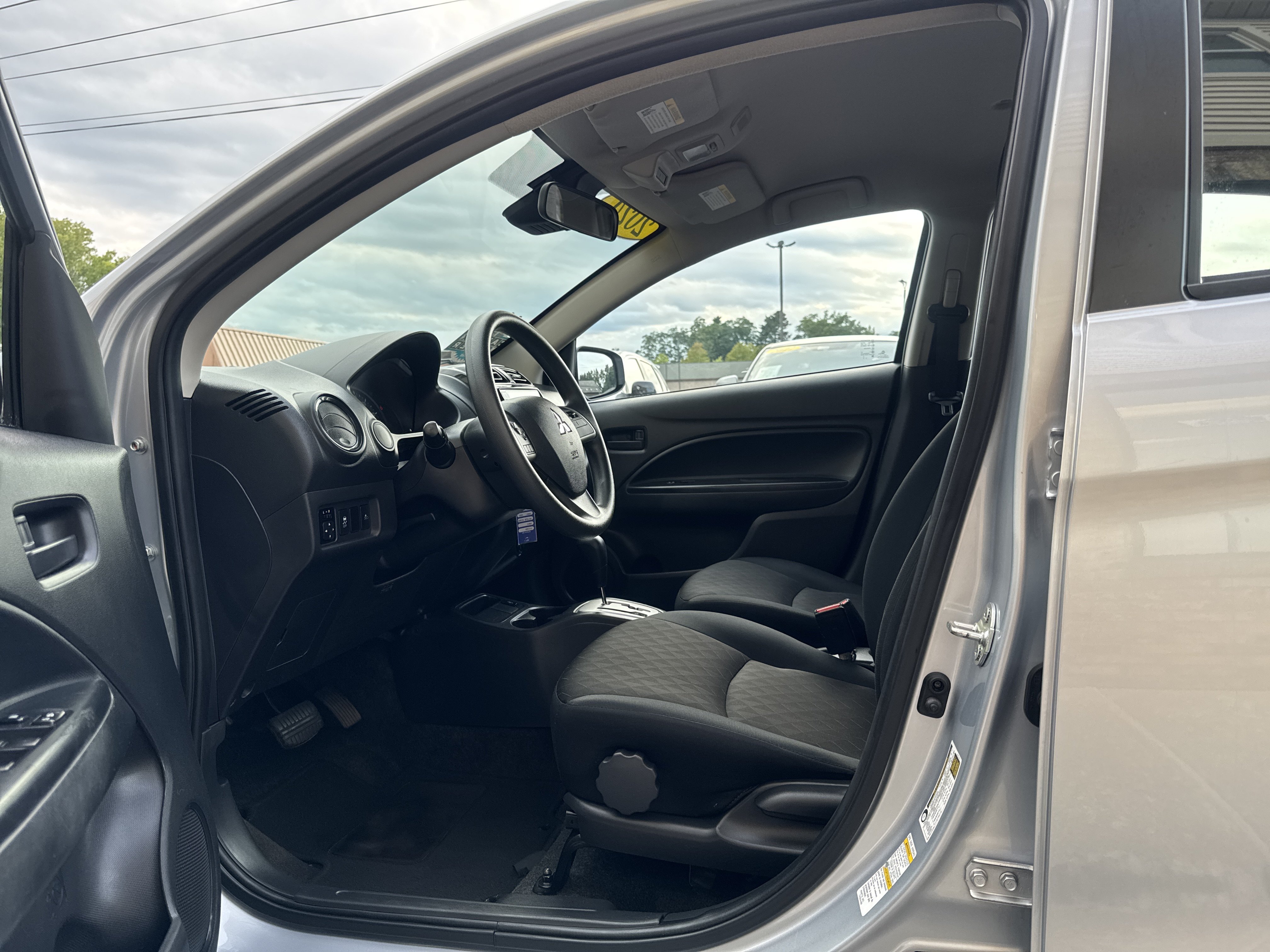 Used 2024 Mitsubishi Mirage ES FWD image 8