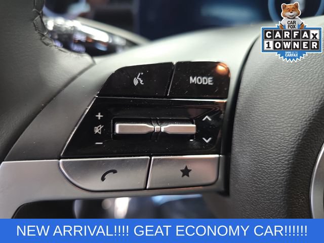 Used 2024 Hyundai Elantra SEL w/ Convenience Package FWD image 17
