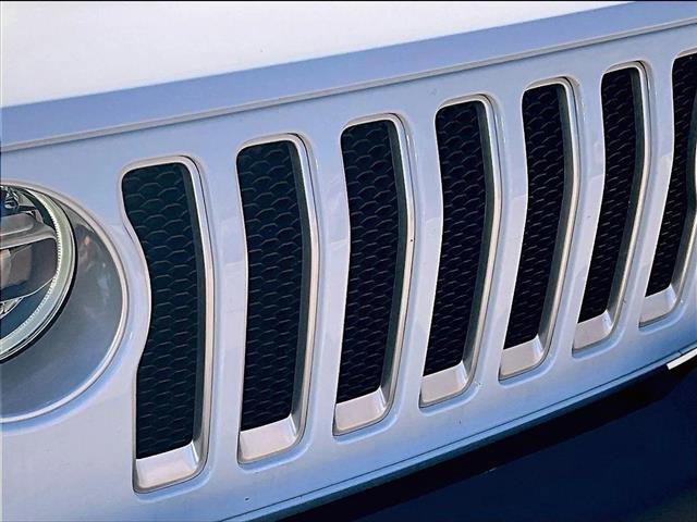 Used 2018 Jeep Wrangler Unlimited Sahara w/ Safetytec Group image 27