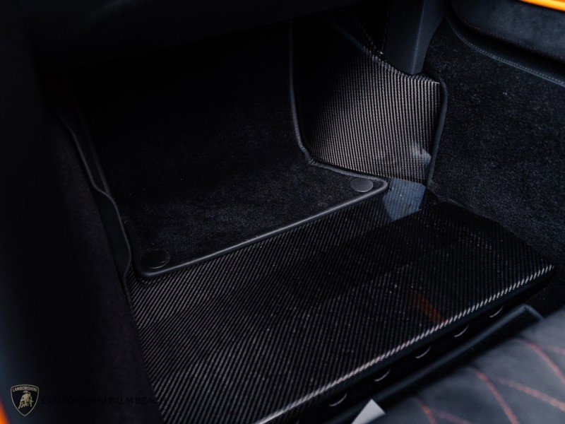 Used 2009 Mercedes-Benz SLR image 26