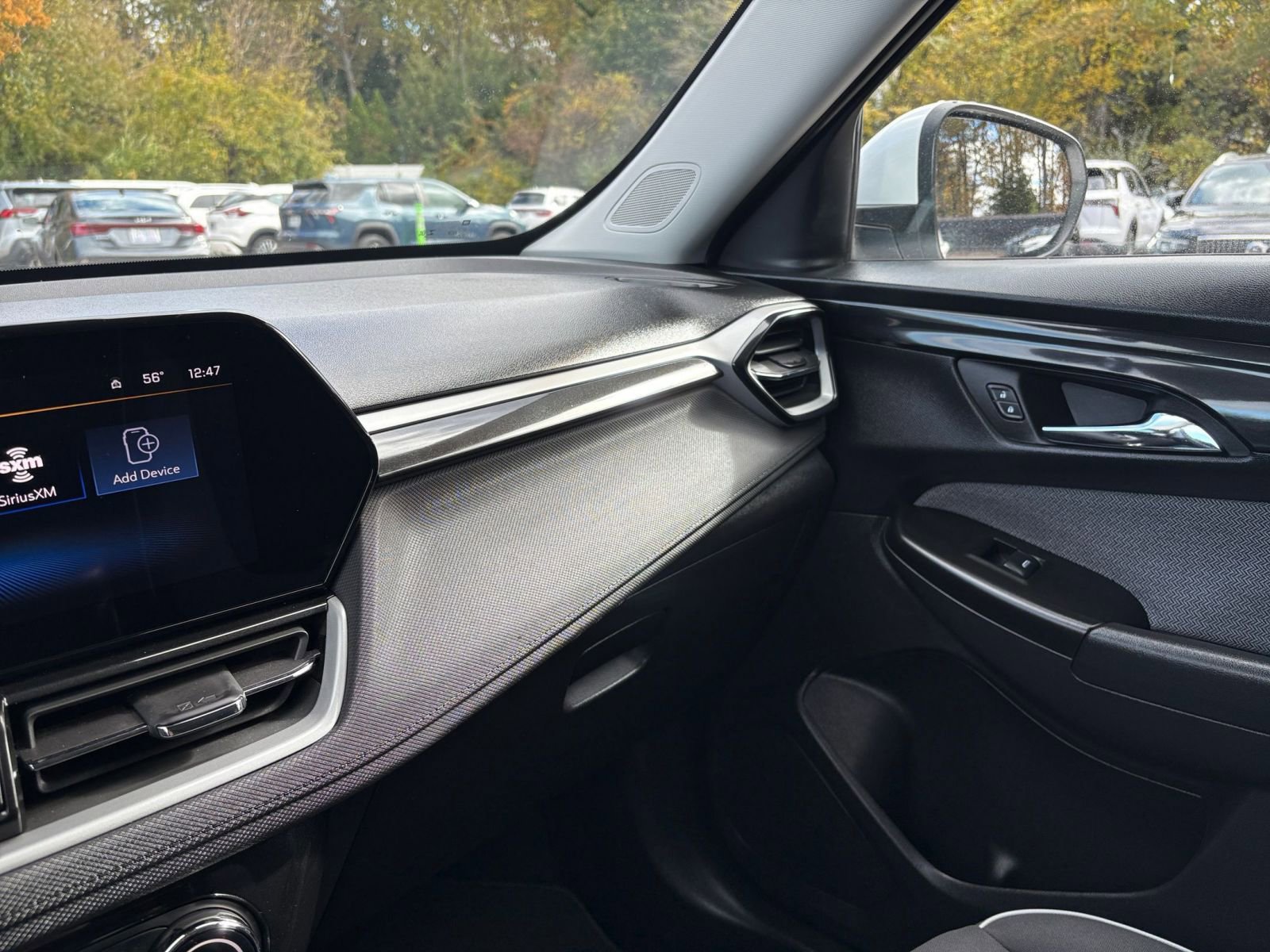 Used 2025 Chevrolet TrailBlazer LT image 33