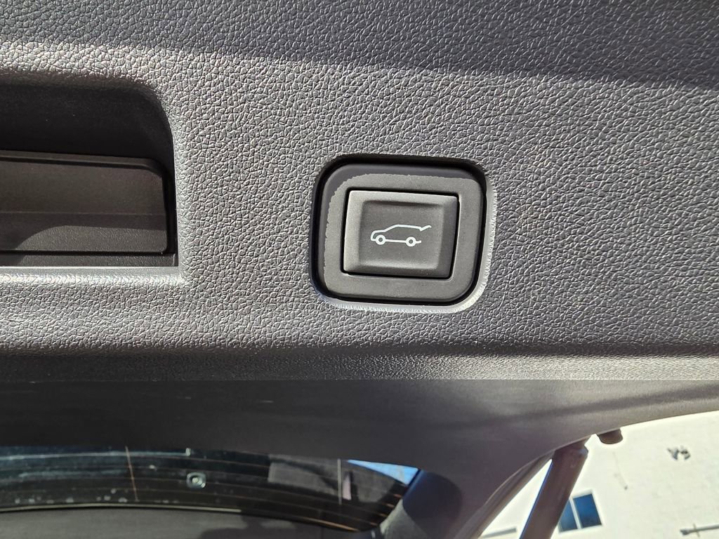 Certified 2024 GMC Acadia Elevation image 32