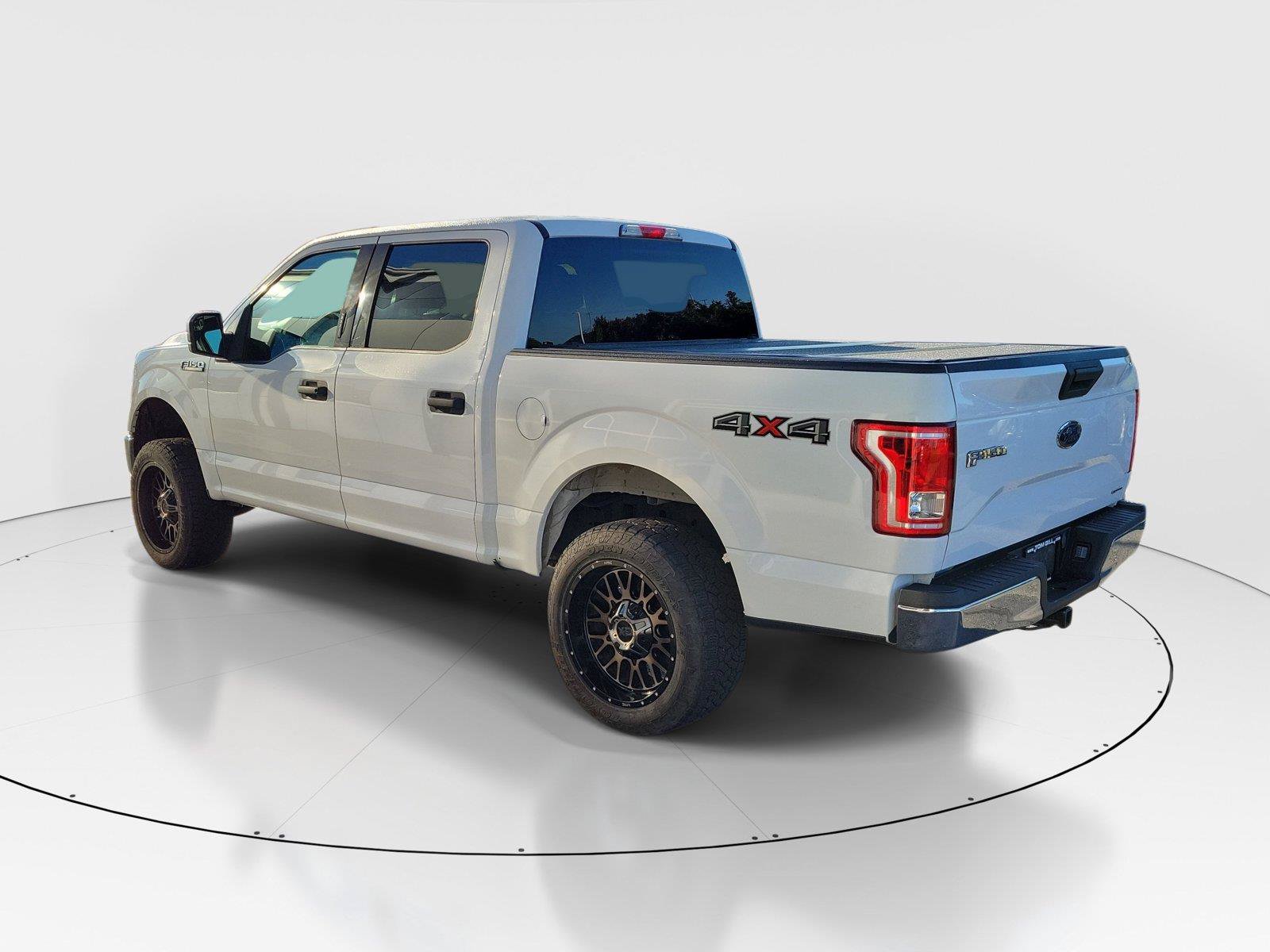 Used 2015 Ford F150 XLT AWD/4WD image 3