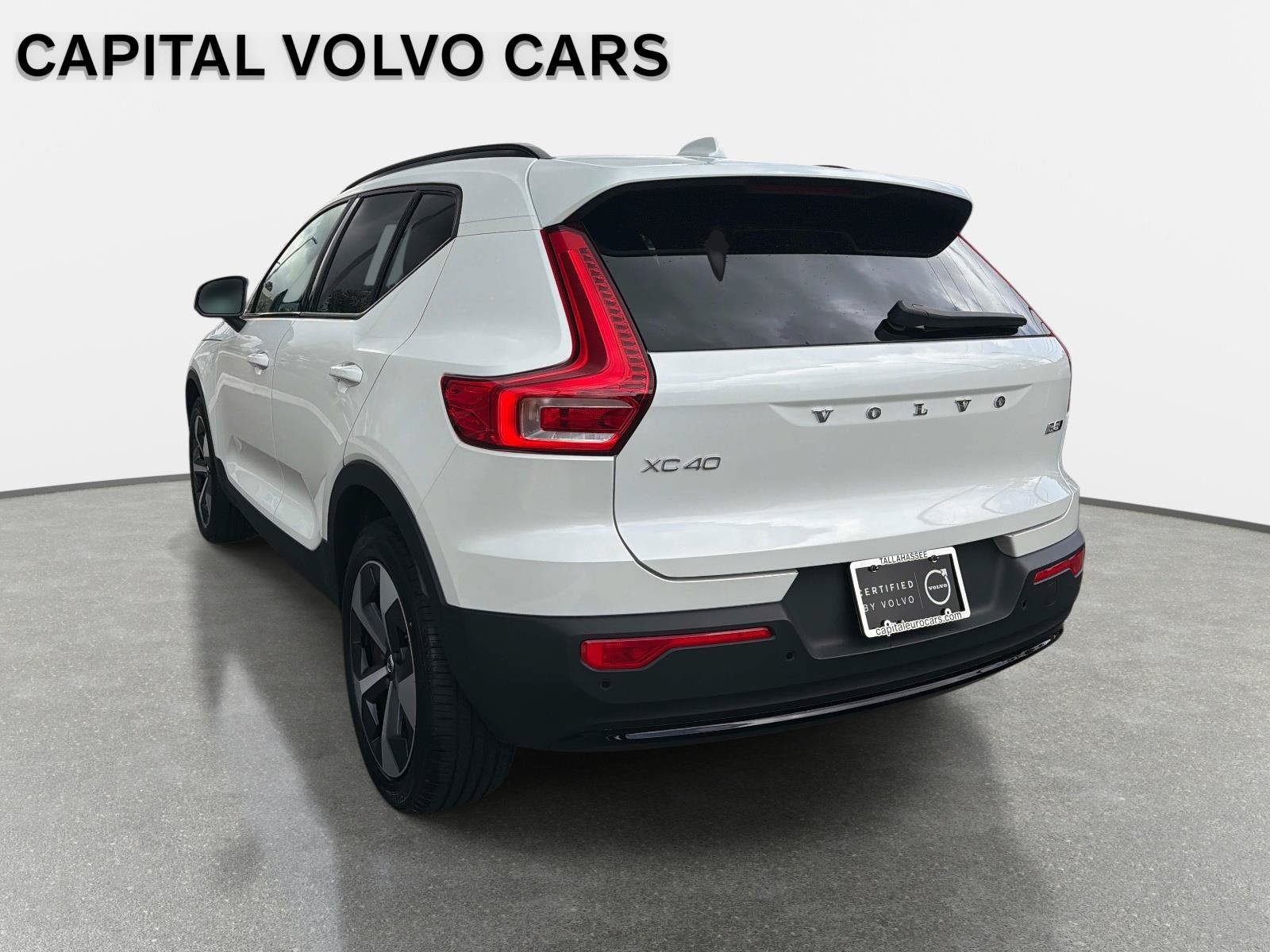 Used 2026 Volvo XC40 B5 Plus AWD/4WD image 7