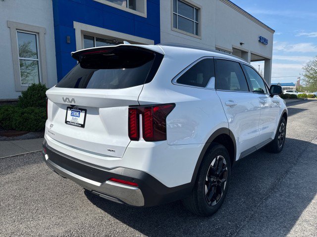 Used 2024 Kia Sorento S AWD/4WD image 18