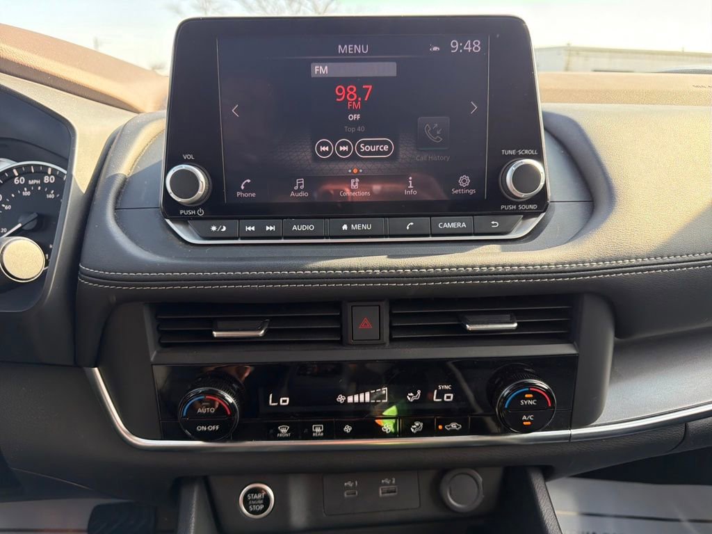 Used 2023 Nissan Rogue SV image 19