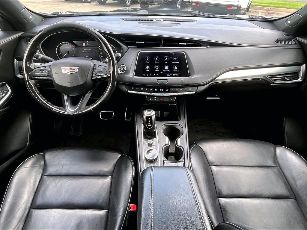 Used 2019 Cadillac XT4 Premium Luxury w/ Cold Weather Package AWD/4WD image 21